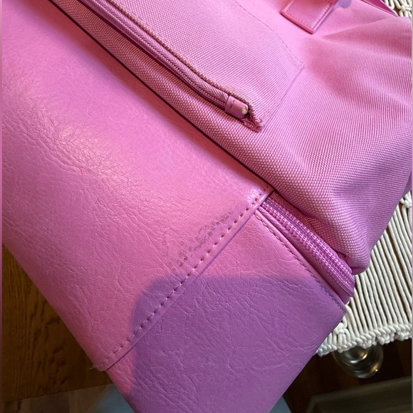 *Limited Edition* BEIS mini weekender bag - Picture 4 of 5